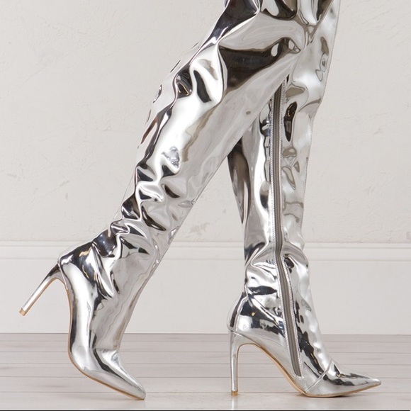 Shoes - ✨Mirrored party boots OTK